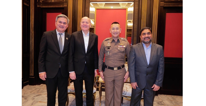 ทรู คอร์ปอเรชั่น เข้าพบ ผบ.ตร. ยกระดับภารกิจดูแลคนไทย สนับสนุนมาตรการปราบแก๊งคอลเซ็นเตอร์ข้ามชาติ คุมเข้มสัญญาณเน็ตชายแดน-ลงทะเบียนซิม พร้อมนำ “ทรูไซเบอร์เซฟ” เสริมแกร่งปกป้องลูกค้า